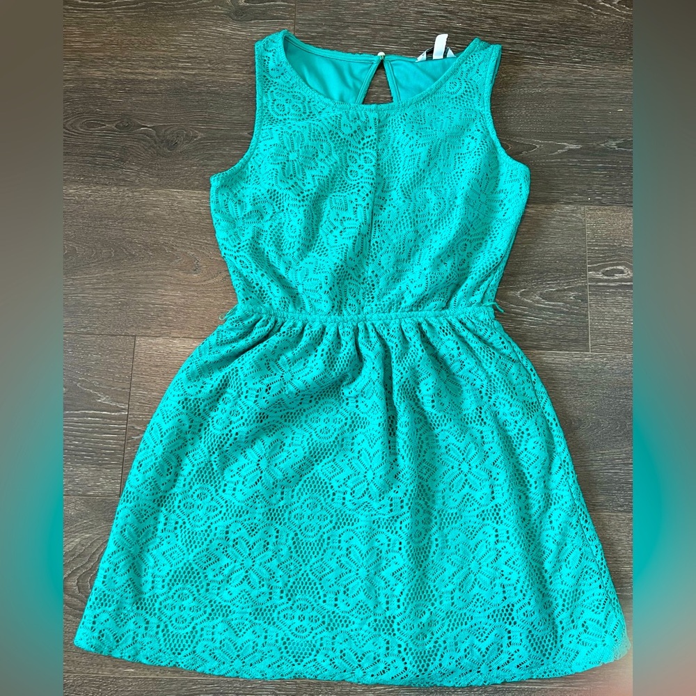 Fit and Flare lace dress | green color | size medium